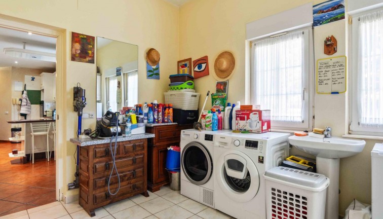 Jälleenmyynti - Erillistalo - Cabo Roig