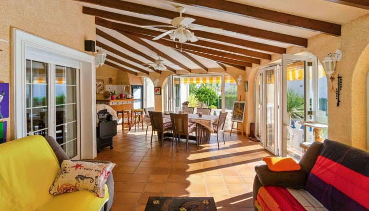 Jälleenmyynti - Erillistalo - Cabo Roig