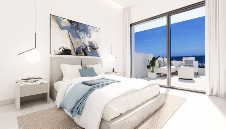 Uudistuotanto - Erillistalo - Los Alcazares - Nueva Ribera