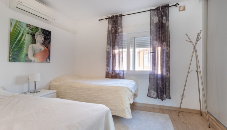 Återförsäljning - Parhus/Radhus - Torrevieja - Los Frutales