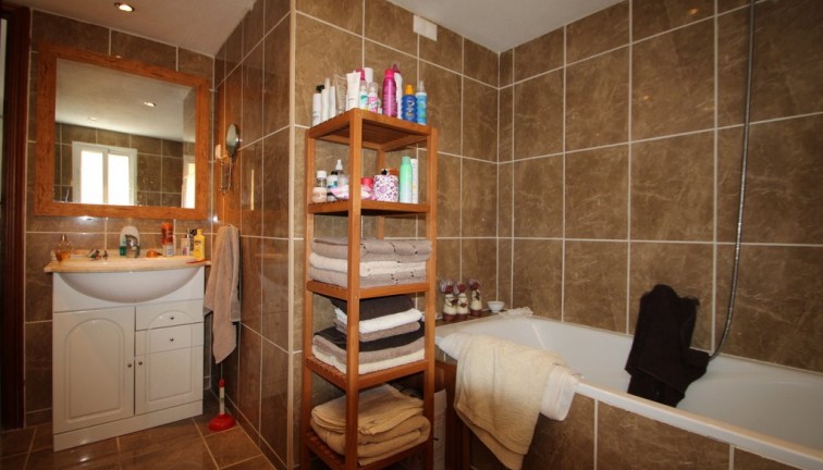 Resale - Chalet - Villamartín