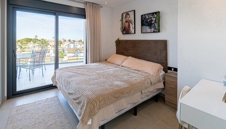 Reventa - Apartamento - Apartamento en el último piso - Los Dolses