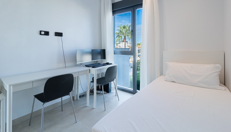 Reventa - Apartamento - Apartamento en el último piso - Los Dolses