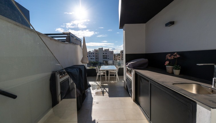 Reventa - Apartamento - Apartamento en el último piso - Los Dolses