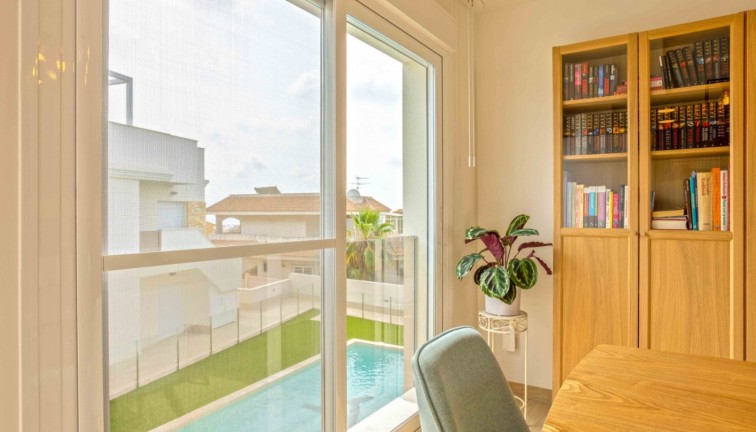 Återförsäljning - Lägenhet - Orihuela Costa - Villamartín