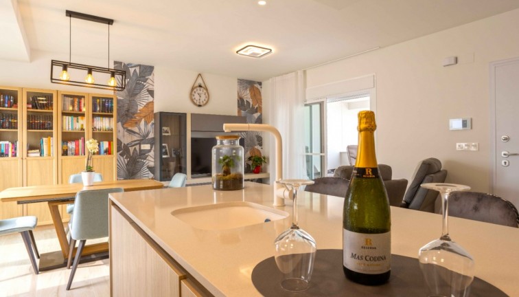 Återförsäljning - Lägenhet - Orihuela Costa - Villamartín