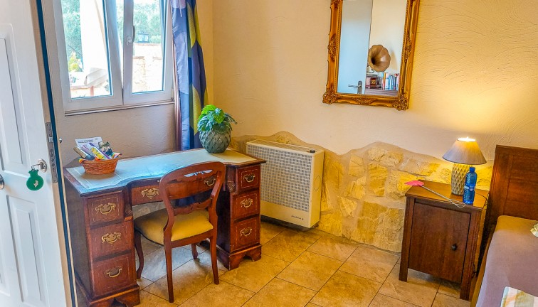 Resale - Commercial - Hondón de las Nieves