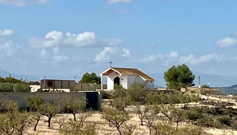 Jälleenmyynti - Tontti - Bullas