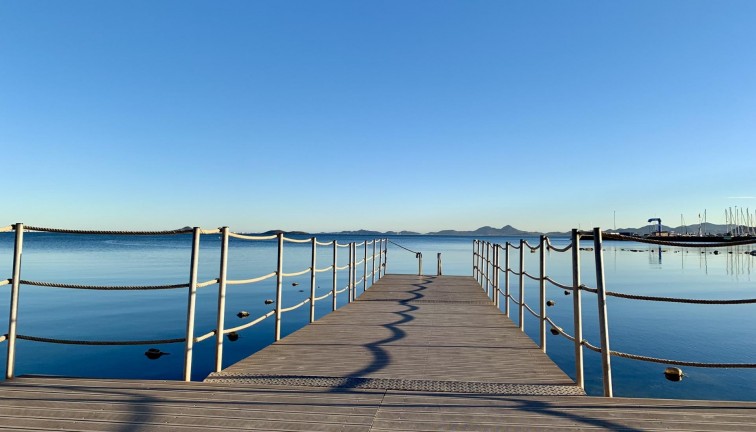 Uudistuotanto - Erillistalo - Los Alcazares