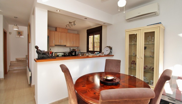 Resale - Chalet - Villamartín