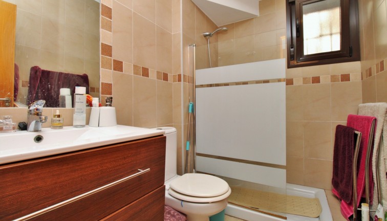 Resale - Chalet - Villamartín