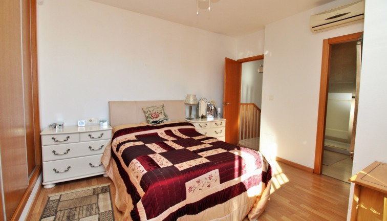 Resale - Chalet - Villamartín