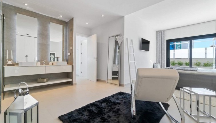 Reventa - Chalet - Orihuela Costa - Campoamor