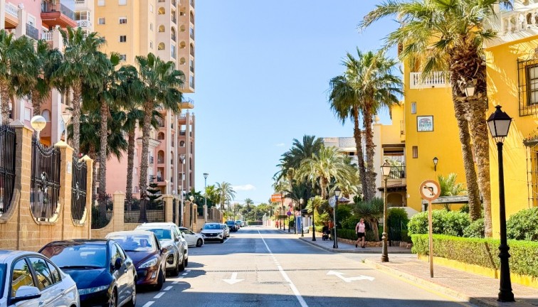 Resale - Apartment - Torrevieja
