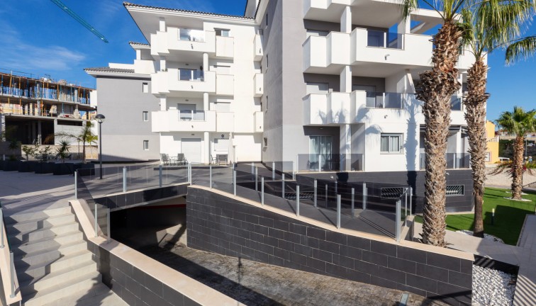 Resale - Apartment - Villamartín