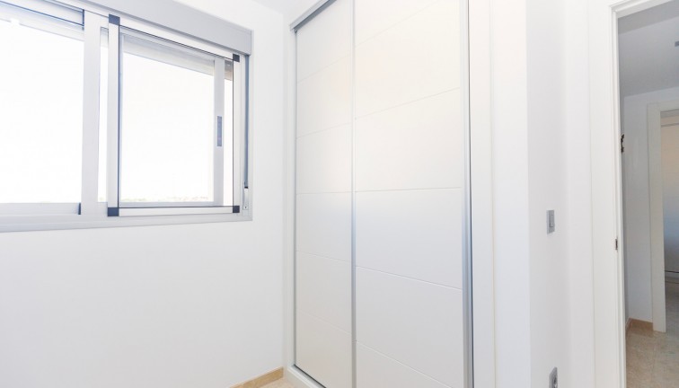 Resale - Apartment - Villamartín