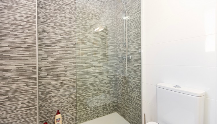 Resale - Apartment - Villamartín