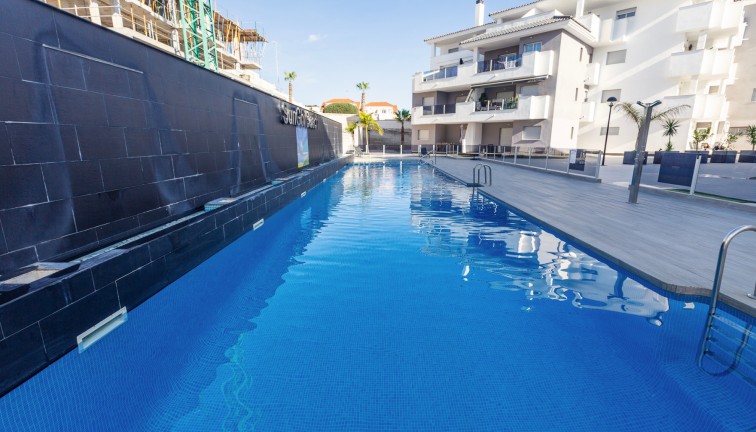 Resale - Apartment - Villamartín