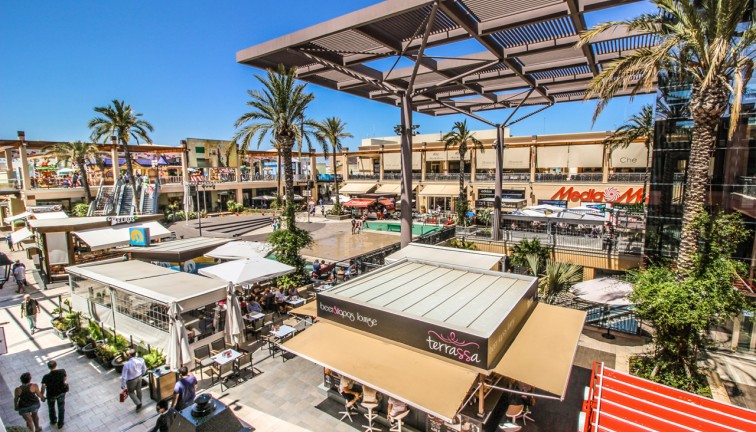 Resale - Apartment - Villamartín