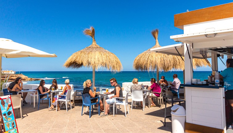 Resale - Apartment - Villamartín