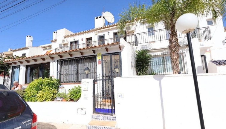 Reventa - Casa adosada - San Miguel de Salinas - Villamartín