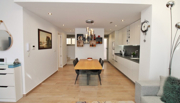 Resale - Chalet - Villamartín