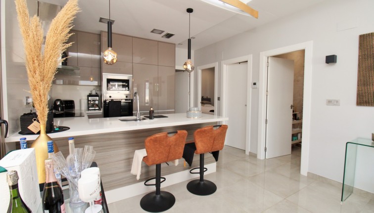 Resale - Chalet - Villamartín