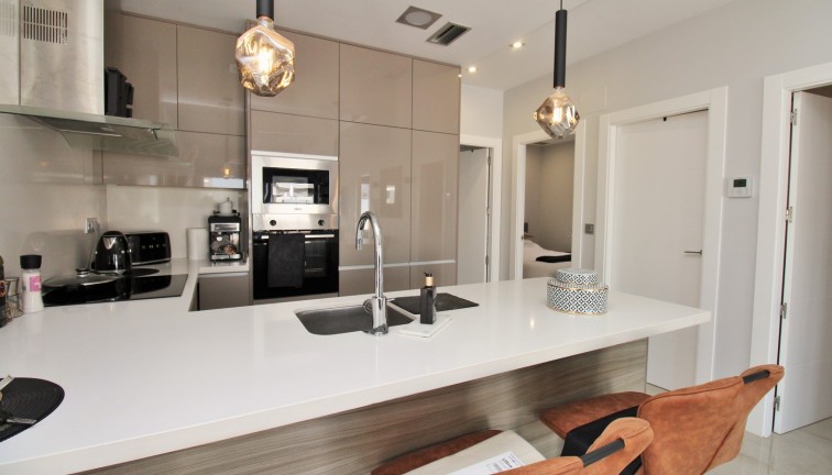 Resale - Chalet - Villamartín