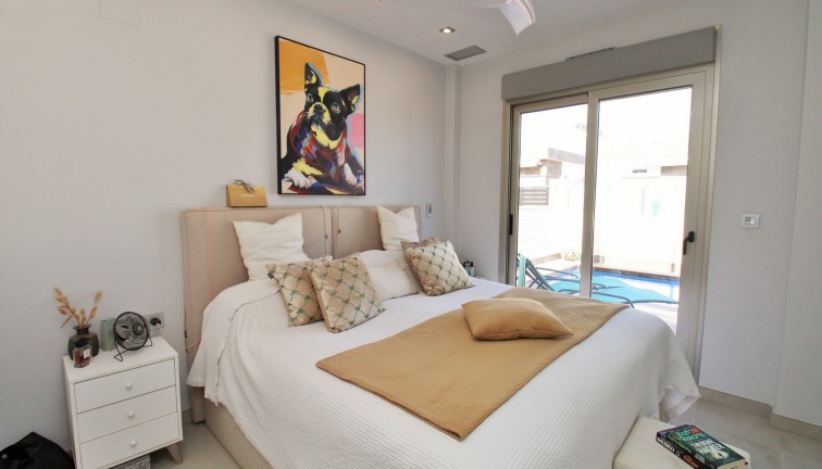 Resale - Chalet - Villamartín