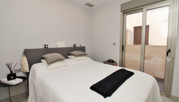 Resale - Chalet - Villamartín