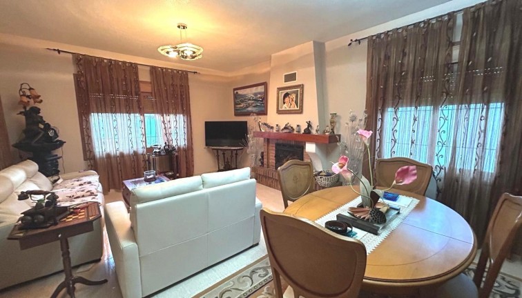 Resale - Chalet - Orihuela Costa - Campoamor