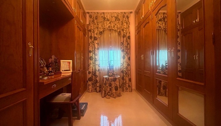 Resale - Chalet - Orihuela Costa - Campoamor