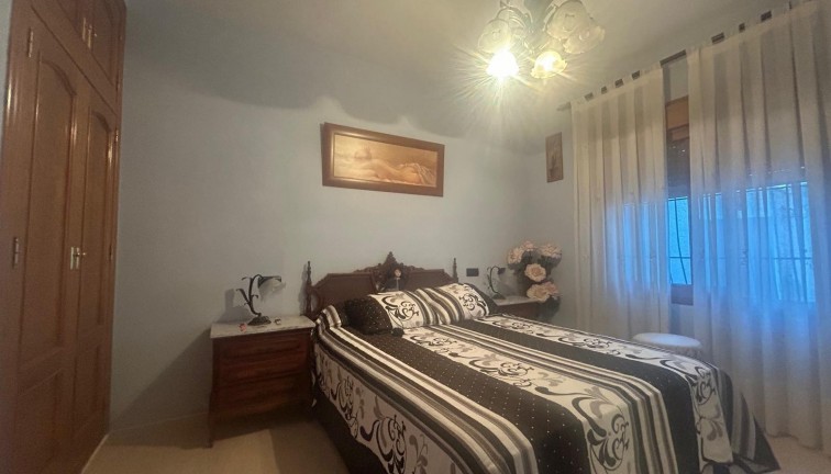 Resale - Chalet - Orihuela Costa - Campoamor