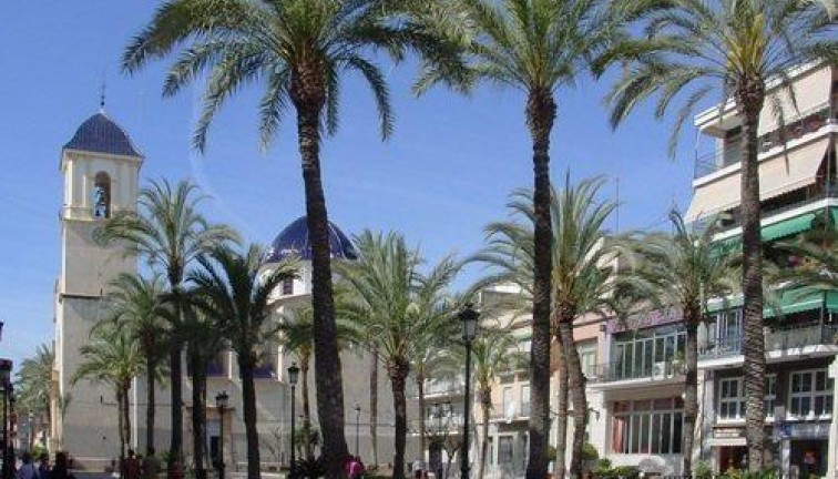 Nybyggen - Parhus/Radhus - Dolores