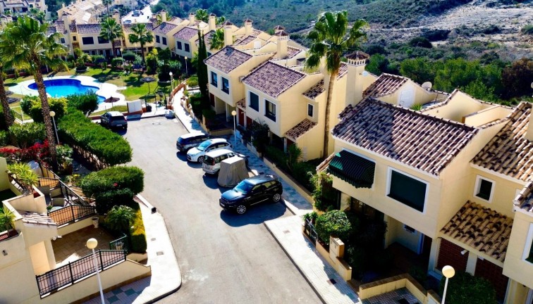 Resale - Apartment - Orihuela Costa - Campoamor