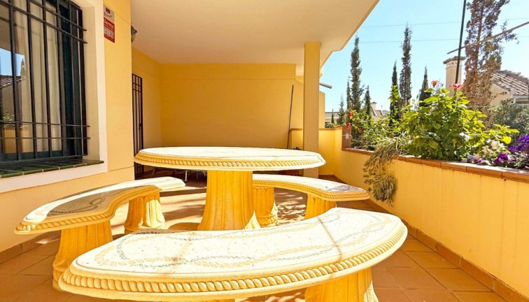 Resale - Apartment - Orihuela Costa - Campoamor