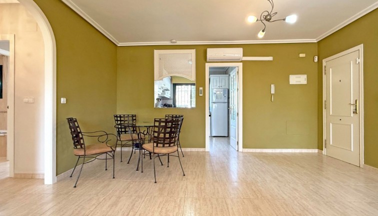 Resale - Apartment - Orihuela Costa - Campoamor