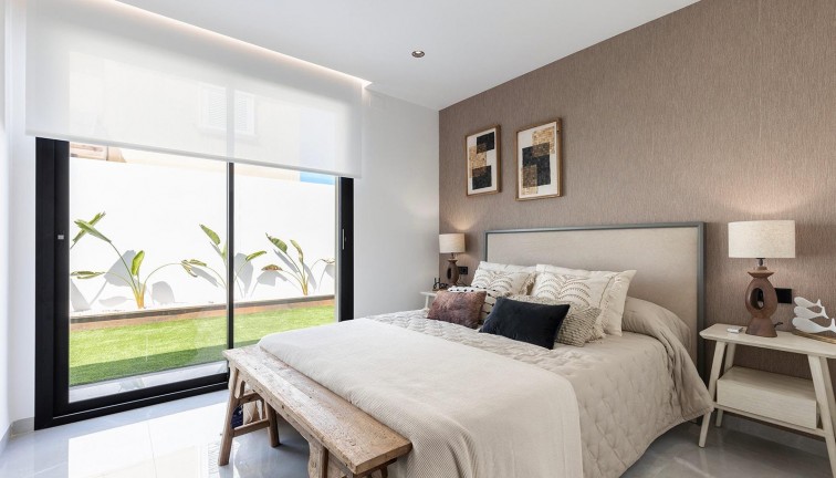 Obra nueva - Chalet - Torrevieja - Los Balcones