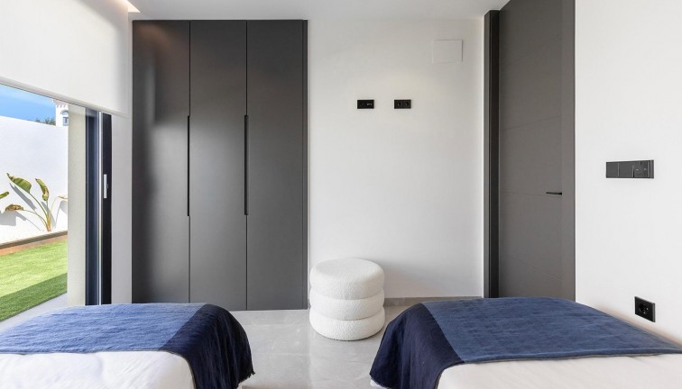 Obra nueva - Chalet - Torrevieja - Los Balcones