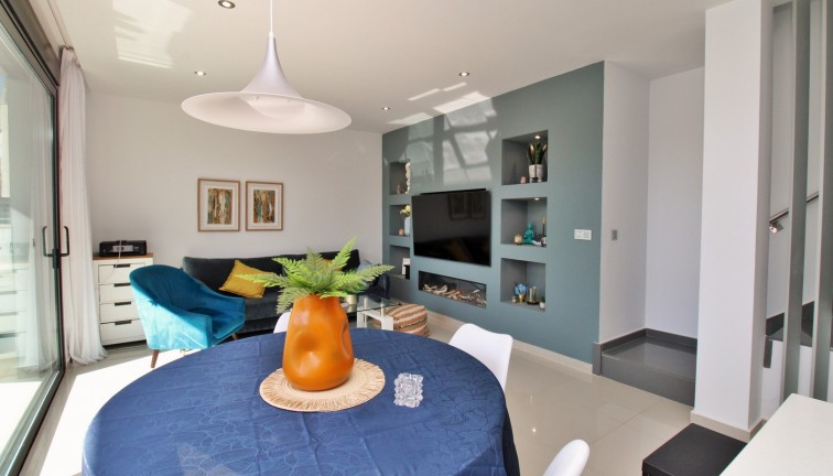 Resale - Chalet - Villamartín