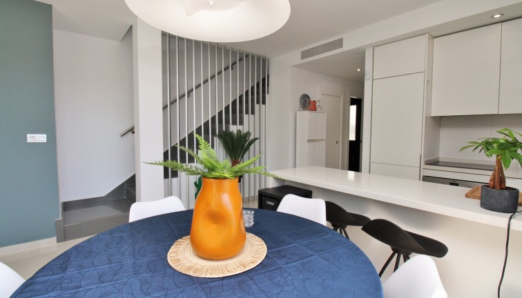 Resale - Chalet - Villamartín