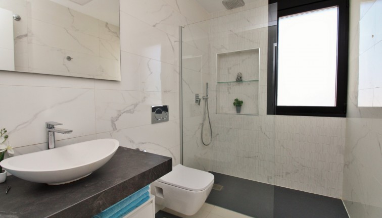 Resale - Chalet - Villamartín