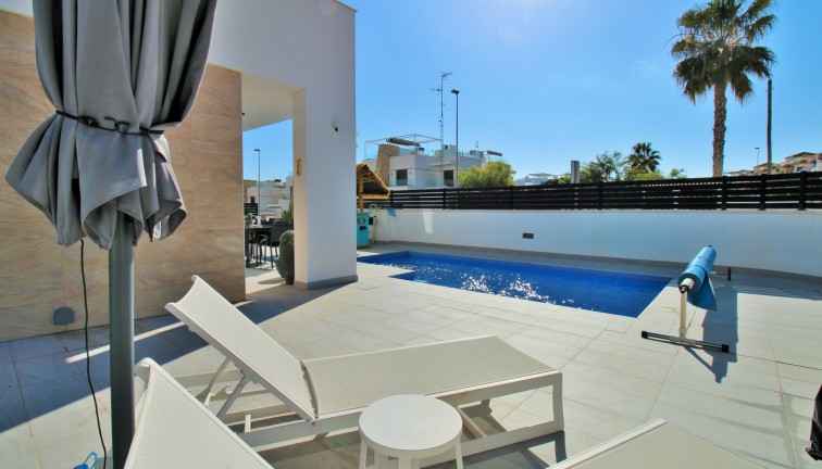 Resale - Chalet - Villamartín