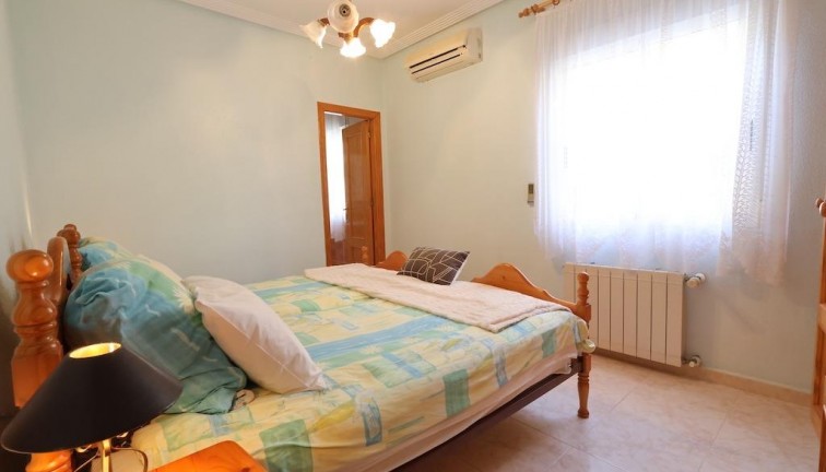 Resale - Chalet - Orihuela - Playa Flamenca