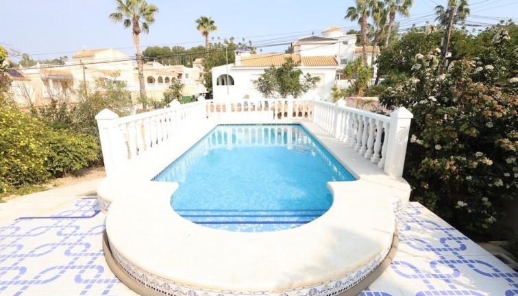 Resale - Chalet - Orihuela - Playa Flamenca