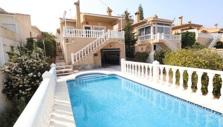 Resale - Chalet - Orihuela - Playa Flamenca