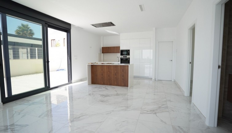 Uudistuotanto - Erillistalo - Polop - La Alberca