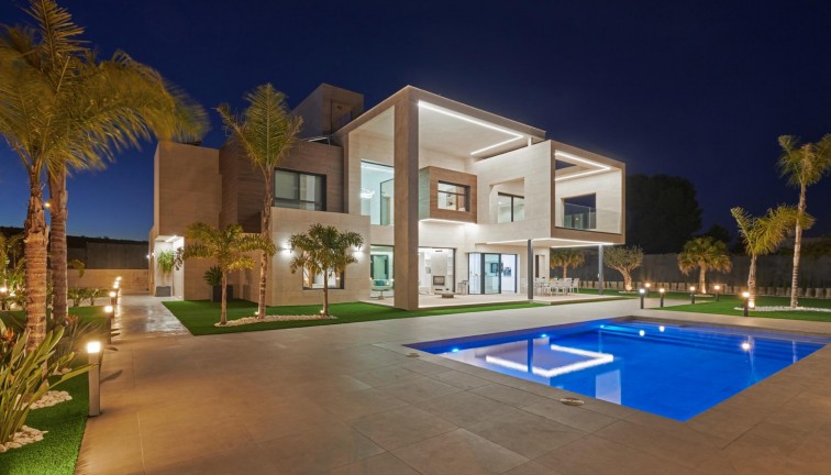 Jälleenmyynti - Erillistalo - Molina De Segura - Los Conejos