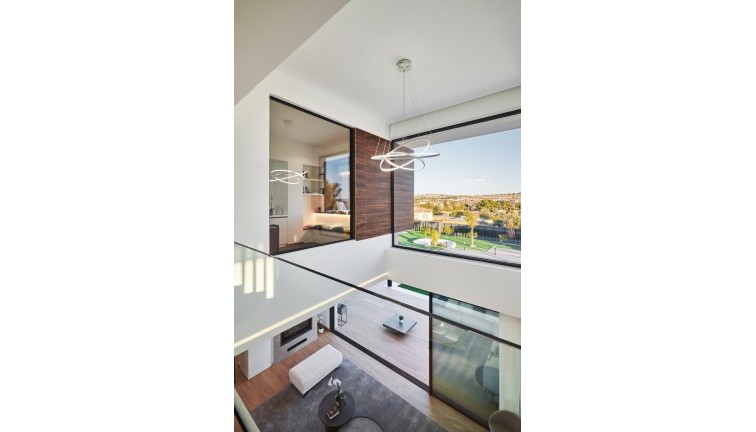 Jälleenmyynti - Erillistalo - Molina De Segura - Los Conejos