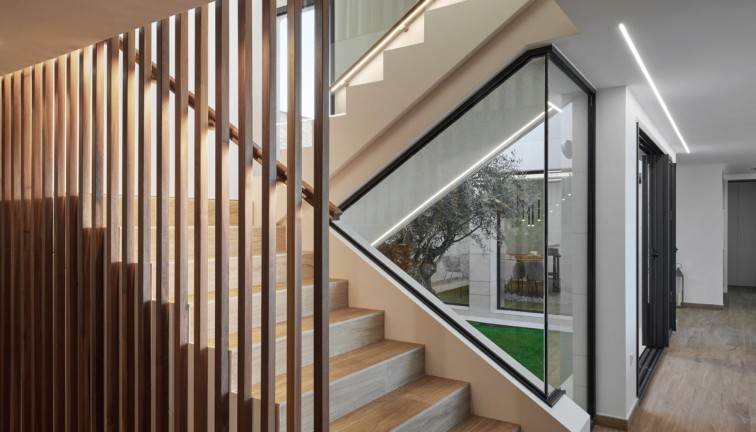 Jälleenmyynti - Erillistalo - Molina De Segura - Los Conejos